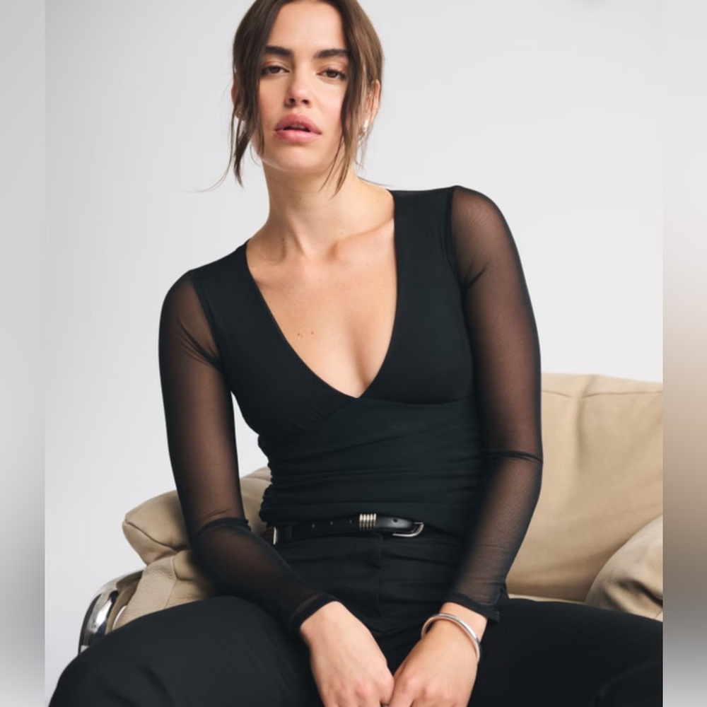 Abercrombie & Fitch Long-Sleeve V-Neck Mesh Top